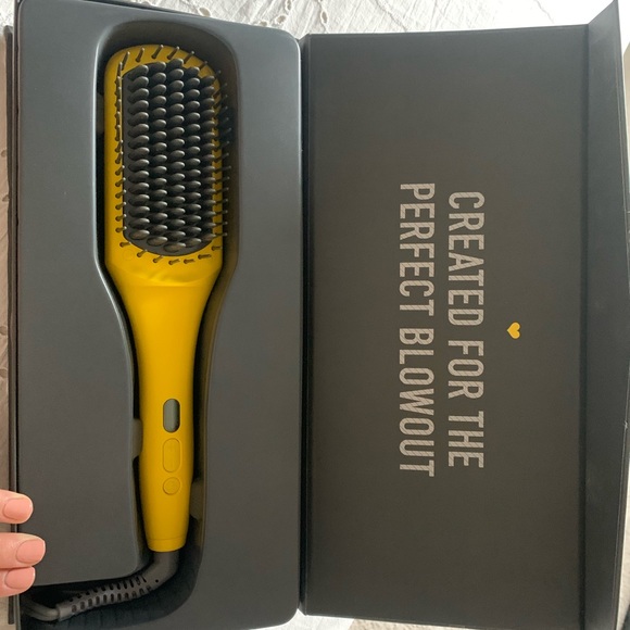 Drybar Hair Drybar Brush Crush Heated Straightening Brush Poshmark